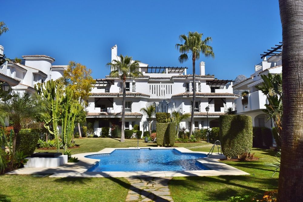 Apartamentos Y Casas Serinamar Marbella El Angel Bagian luar foto