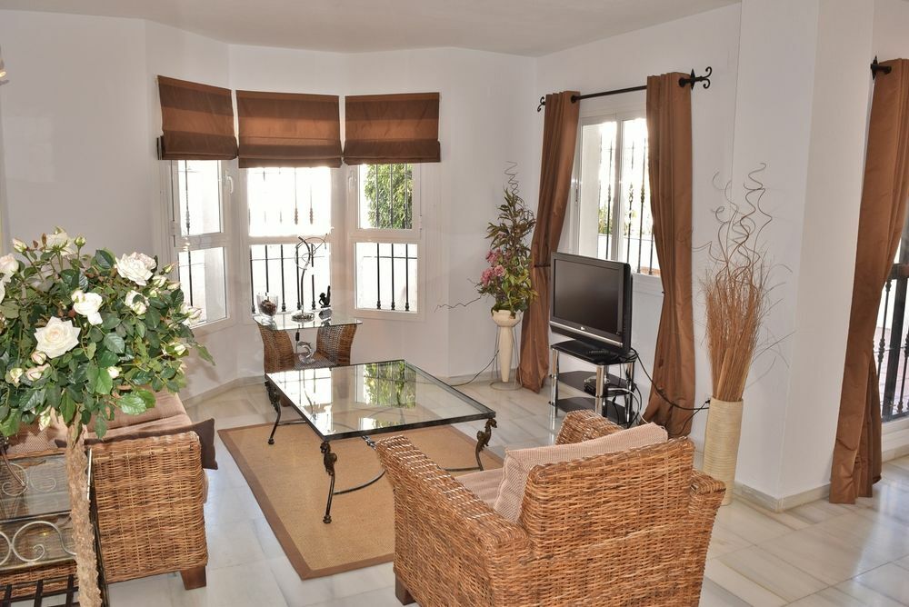 Apartamentos Y Casas Serinamar Marbella El Angel Bagian luar foto