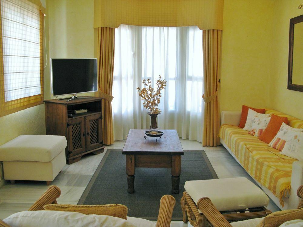 Apartamentos Y Casas Serinamar Marbella El Angel Bagian luar foto