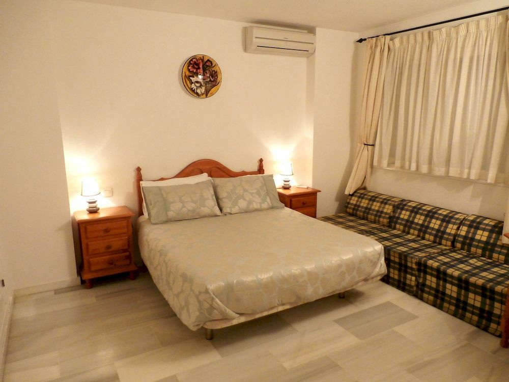Apartamentos Y Casas Serinamar Marbella El Angel Bagian luar foto