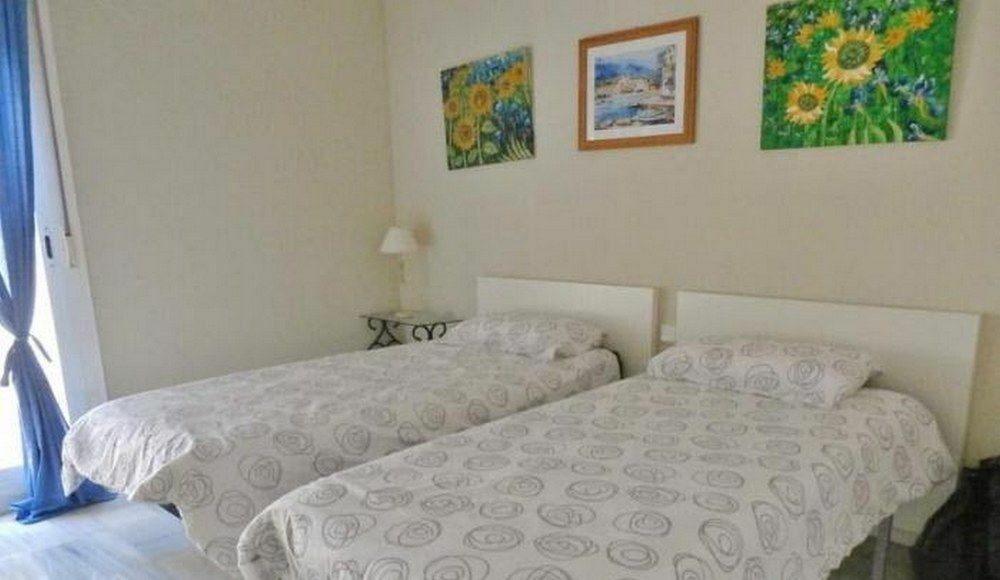 Apartamentos Y Casas Serinamar Marbella El Angel Bagian luar foto